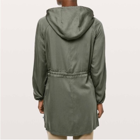 Lululemon City Stroll Jacket Grey Sage - Picture 5 of 12